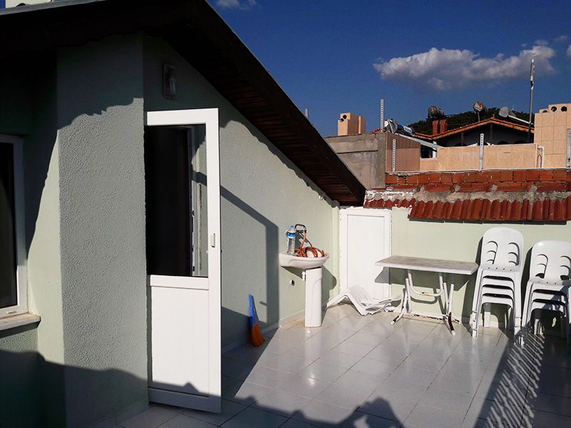Cati Kati 2 Oda 1 Salon 8 Kisilik Ay Pansiyon Canakkale Guzel Yali Ucuz Apart Pansiyon Isletmeciligi